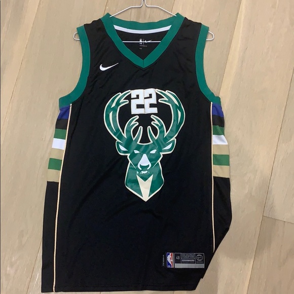 KHRIS MIDDLETON - Milwaukee Bucks